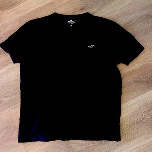 Men’s XLarge Hollister Lightweight Tshirt black